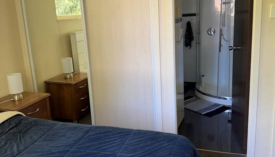 Linda A.'s room