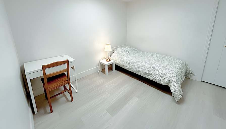 Shirin's room