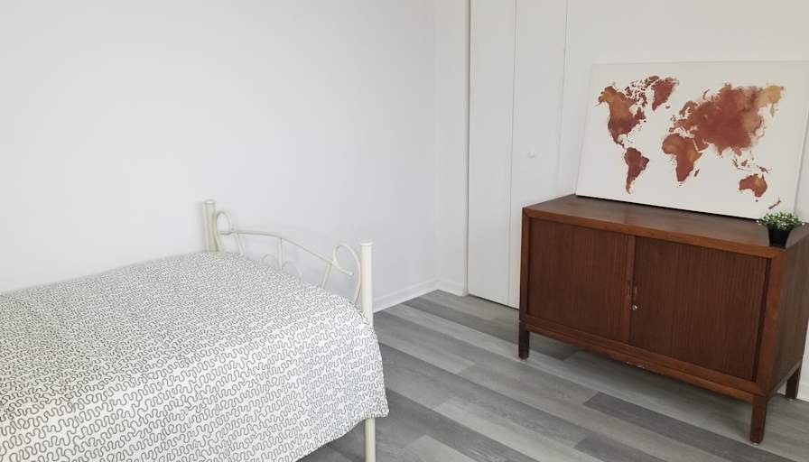 Lisa's room