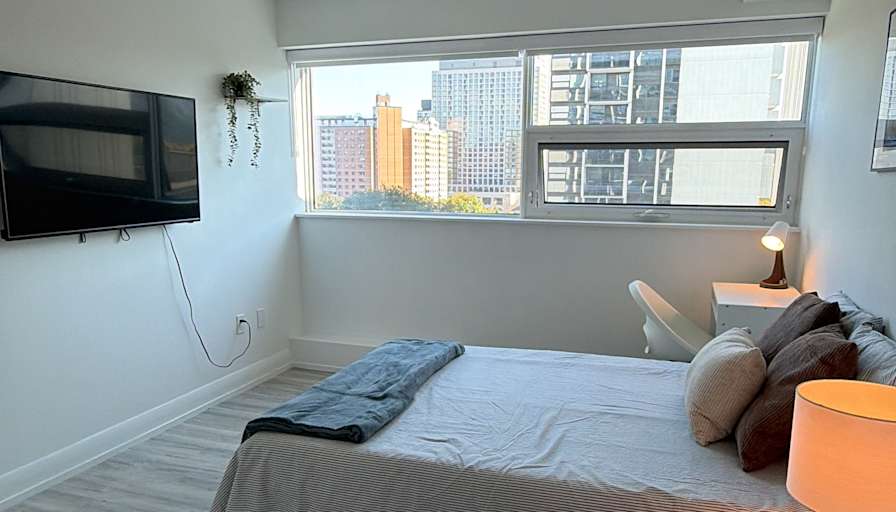 Guillermo's room