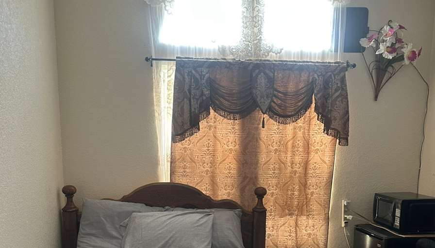 Kelly's room