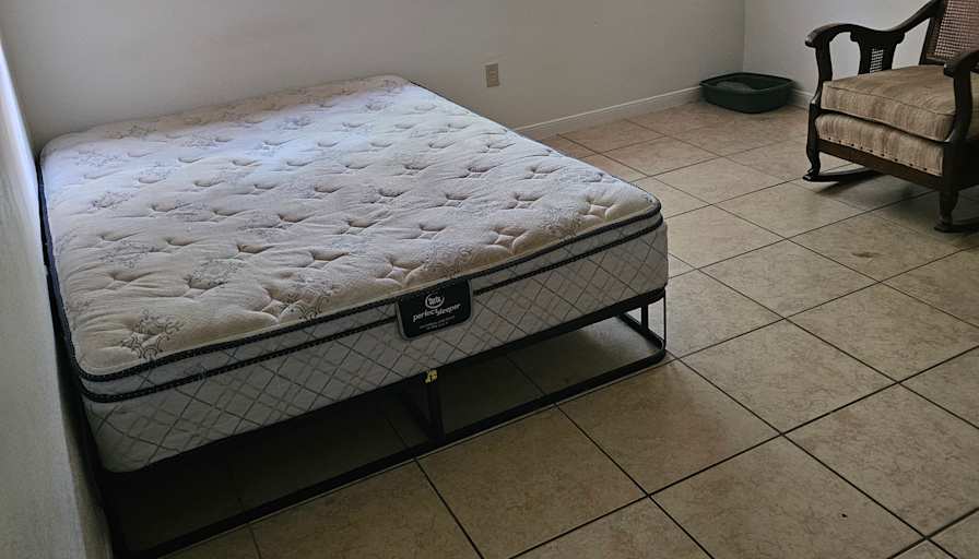 Royce's room