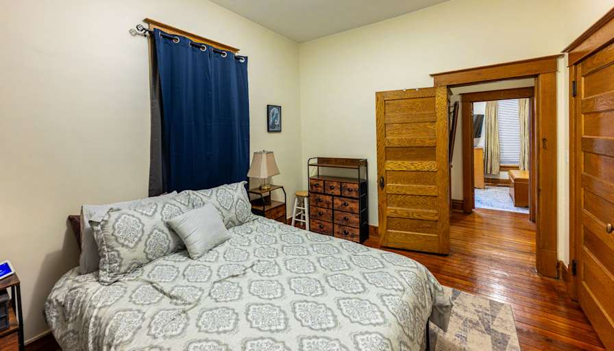 Ann Pickens's room
