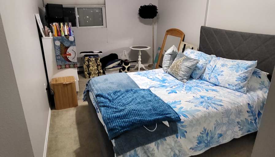 Sam's room