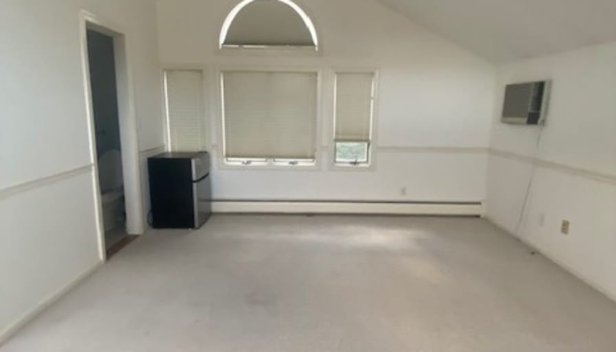 Carmen's room