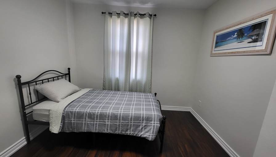 Eden Cana Mago's room