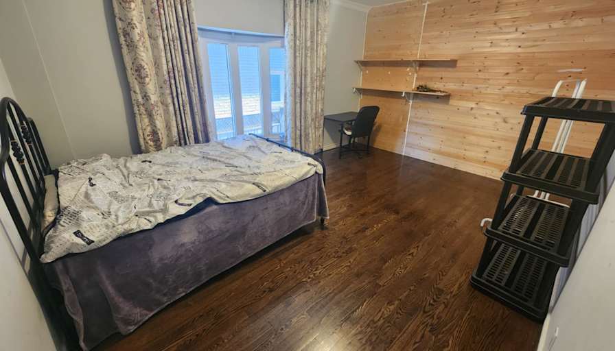 Jay's room