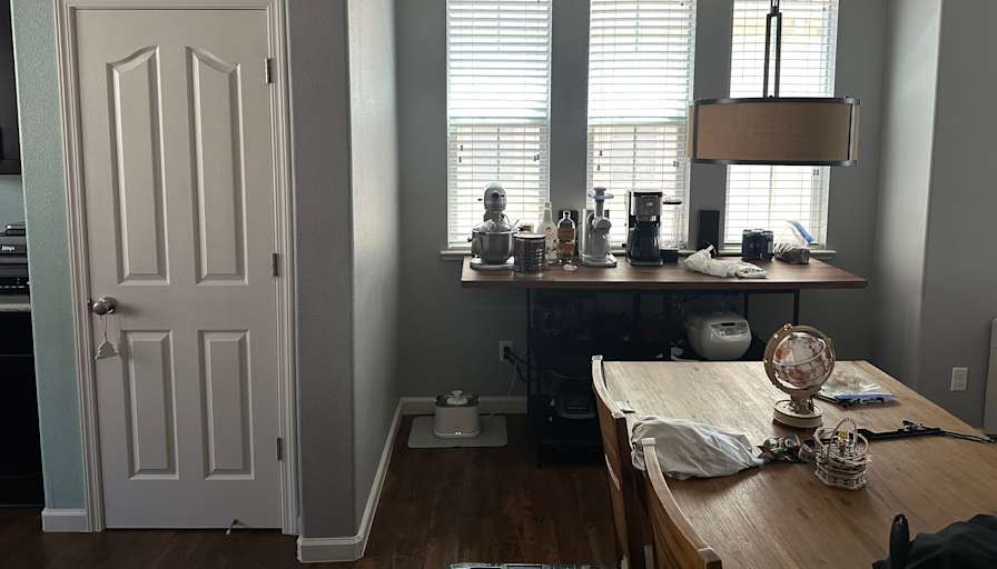 jay's room