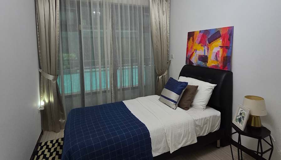 sam chen's room