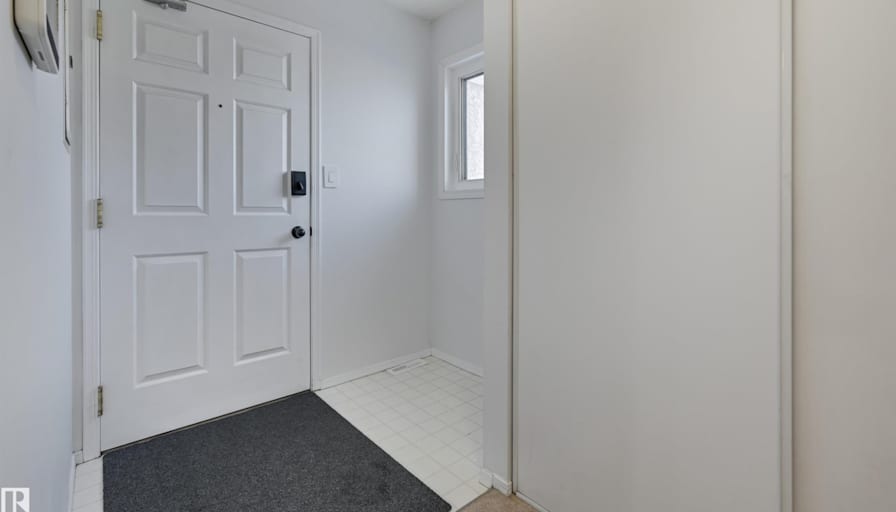 Tex's room