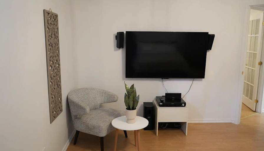 Sara's room