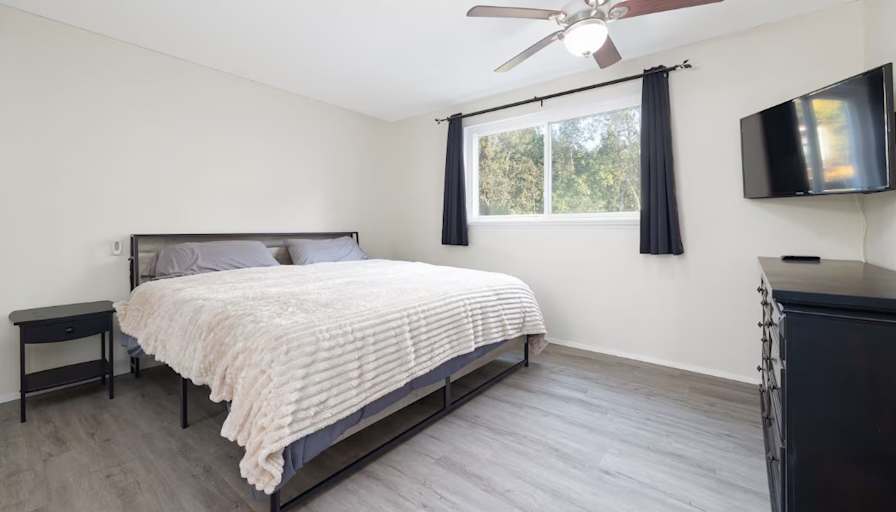 Stephanie's room