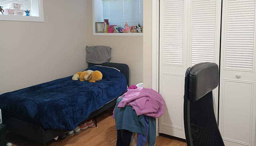 Debora's room