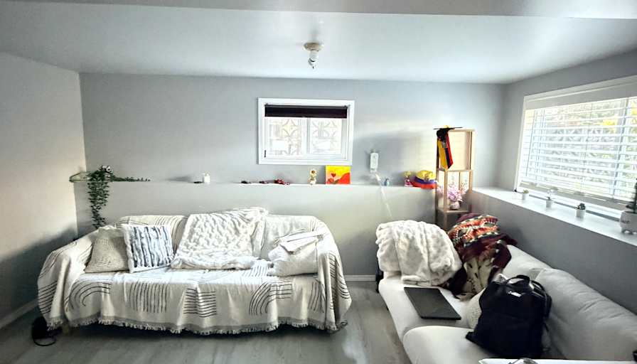 Josselyn's room