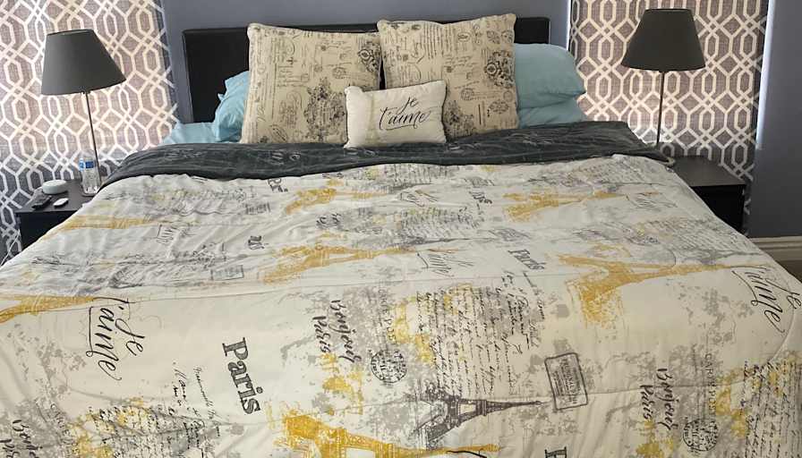Paul  Okonkwo's room
