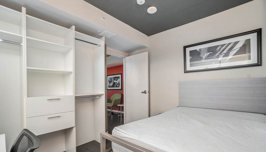 OPM Rentals's room