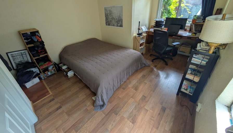 Jeni's room