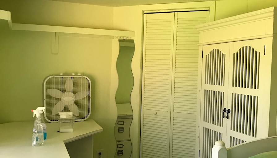 Aly's room