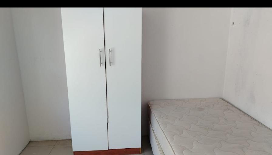 tasneem allie's room