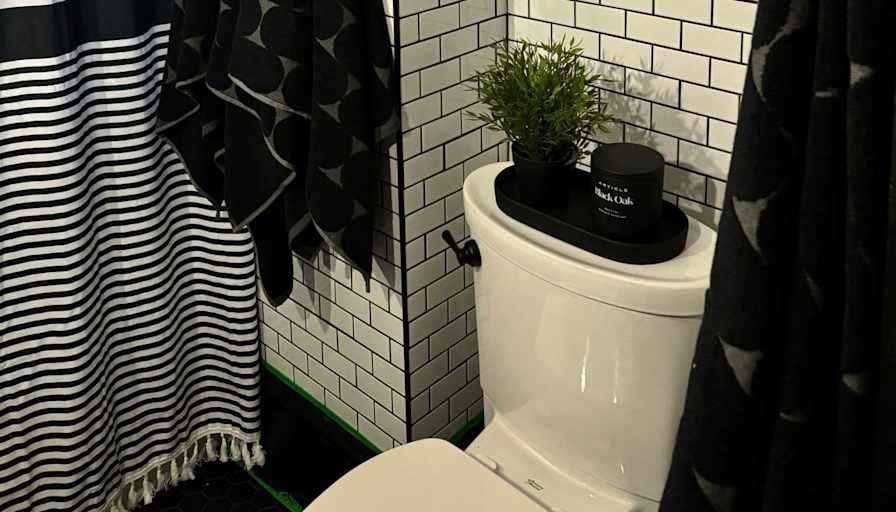 Louis's room