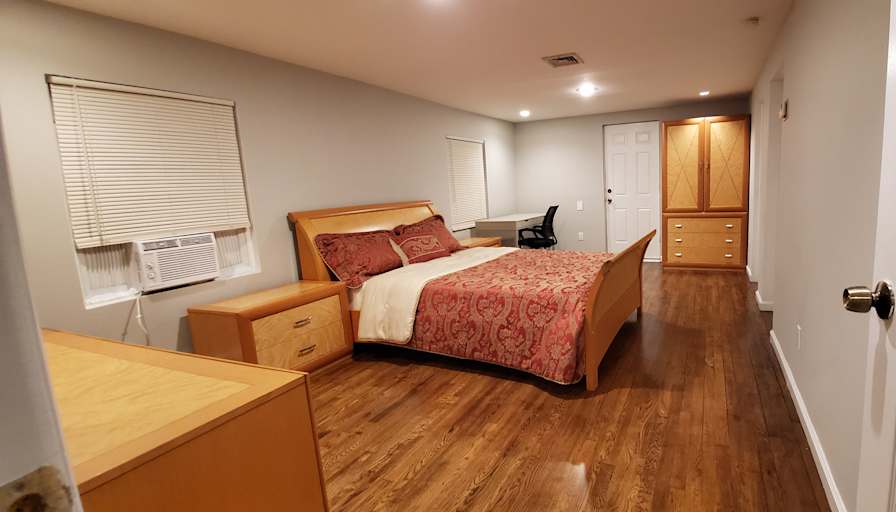 Malik's room