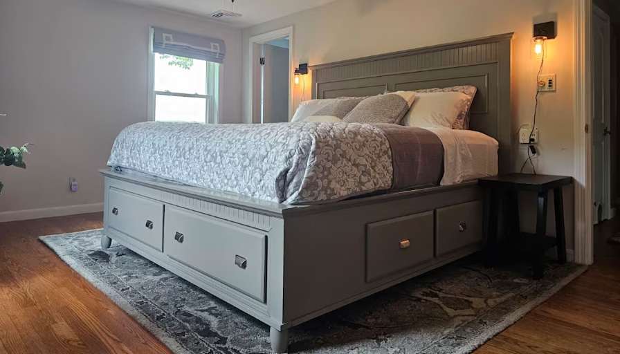 Zoey's room