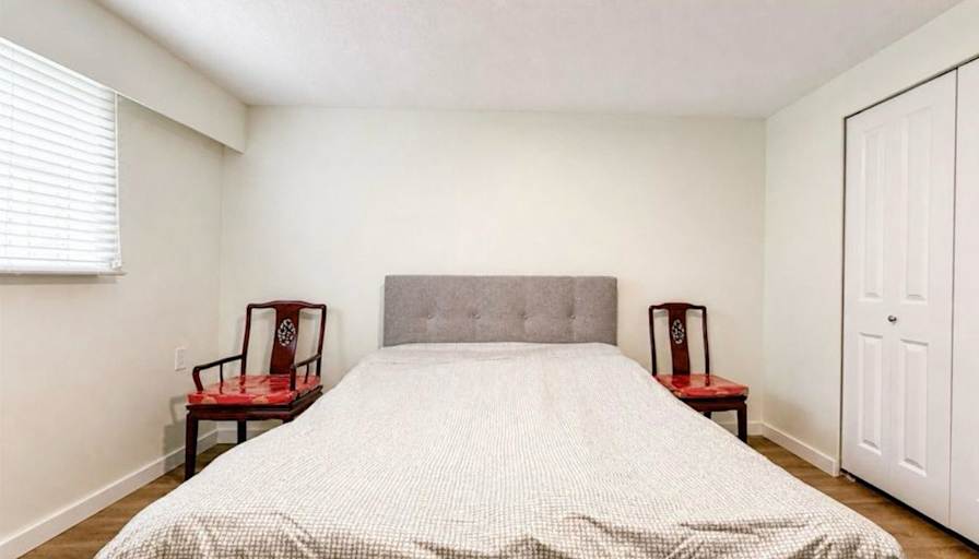 Jenny's room