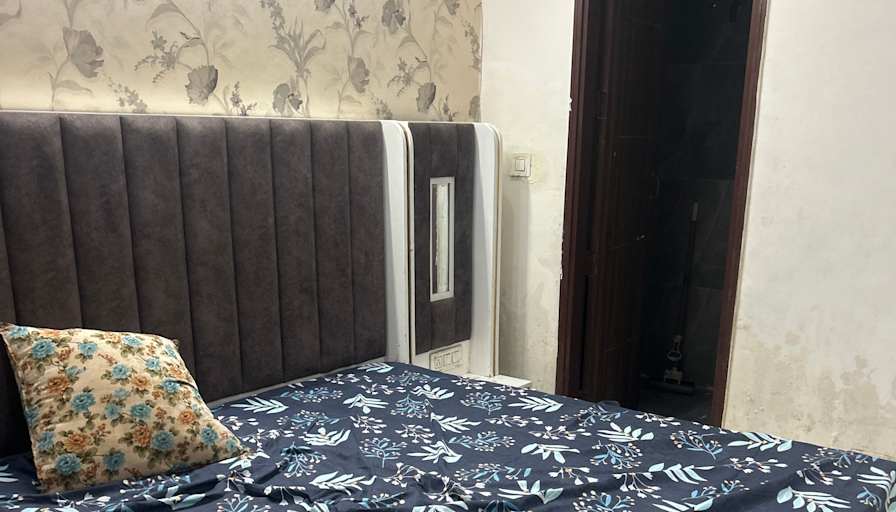 Lovish Arora's room