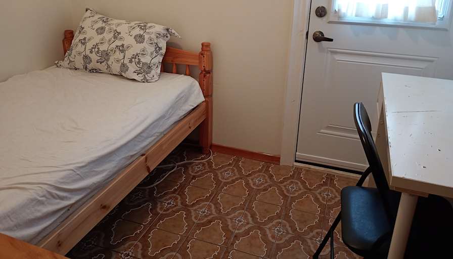 Alice's room