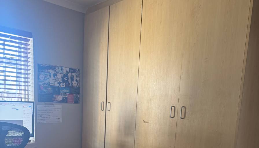 Ronard's room
