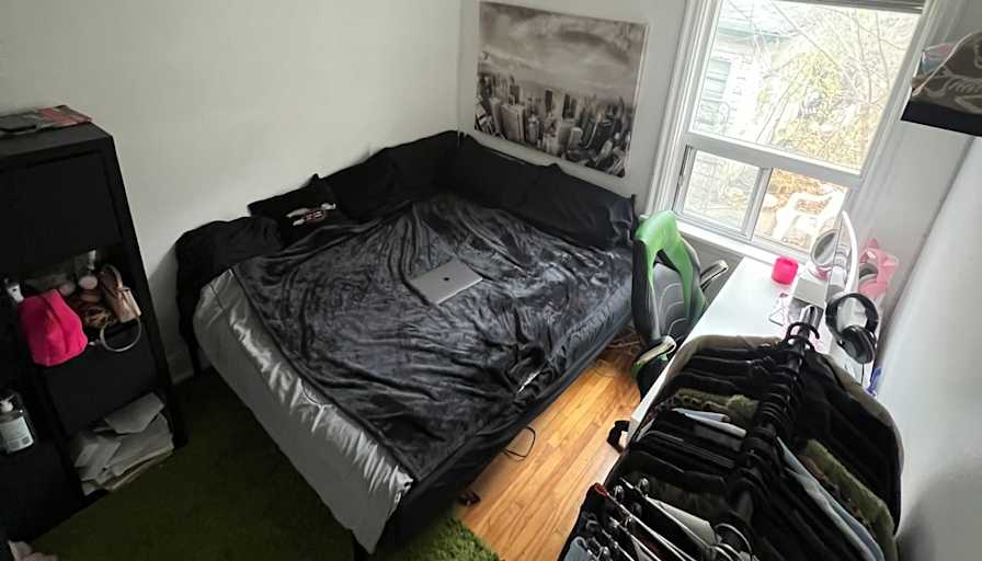 Achilles's room