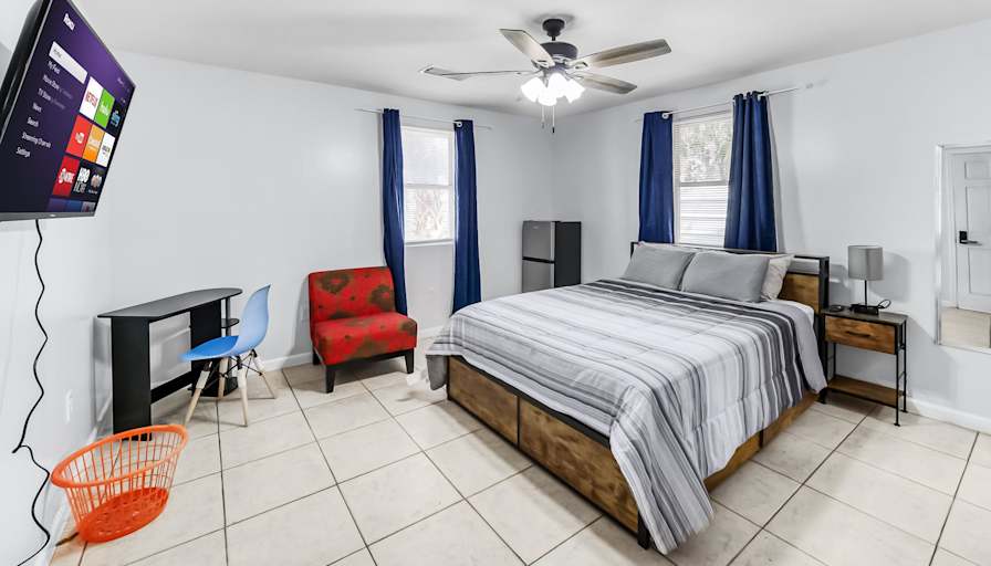 PadSplit's room