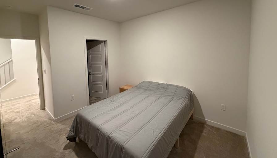 Anshul Bajaj's room