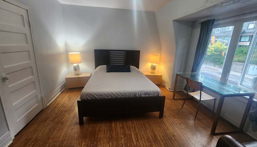 Laure's room