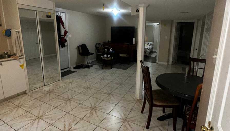 Jojo's room