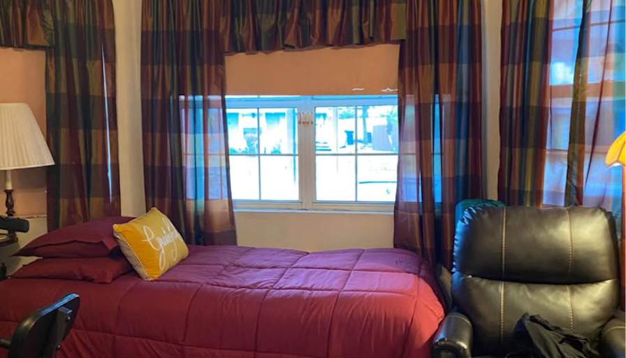 Deon's room