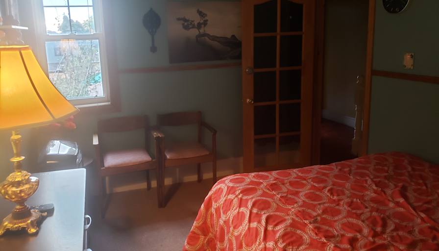 Erdel's room