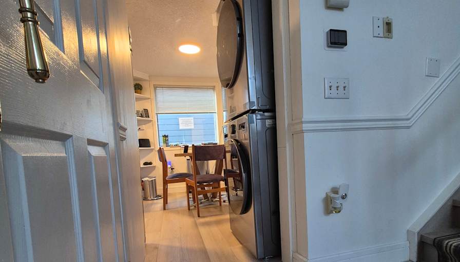 Elvis's room