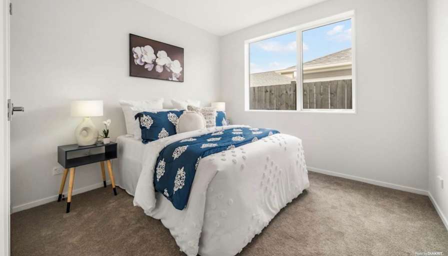 Jo's room