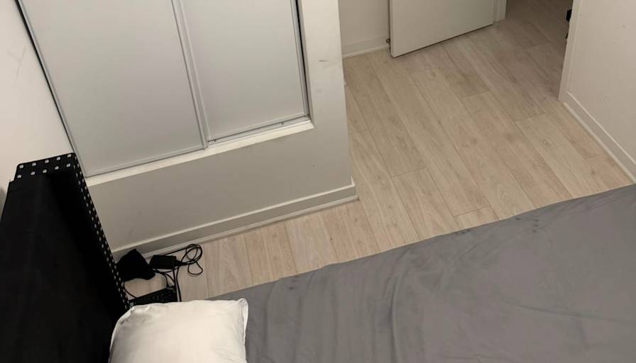 Tomi's room