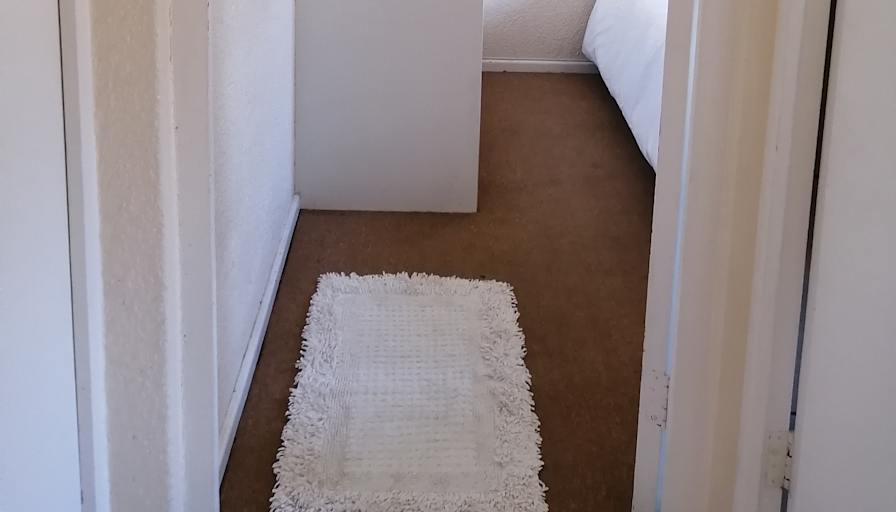 Dee's room