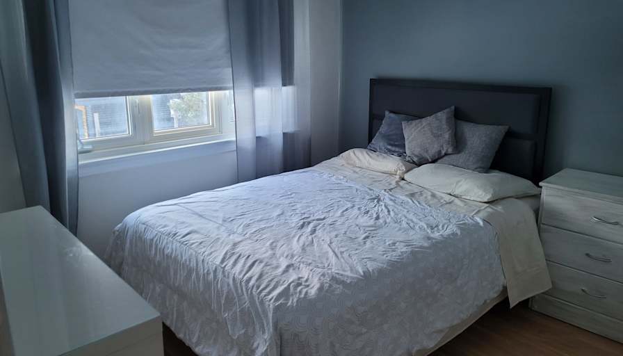 Andrea's room