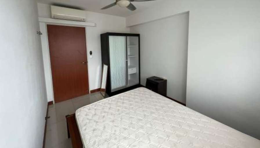 Evan Sim's room