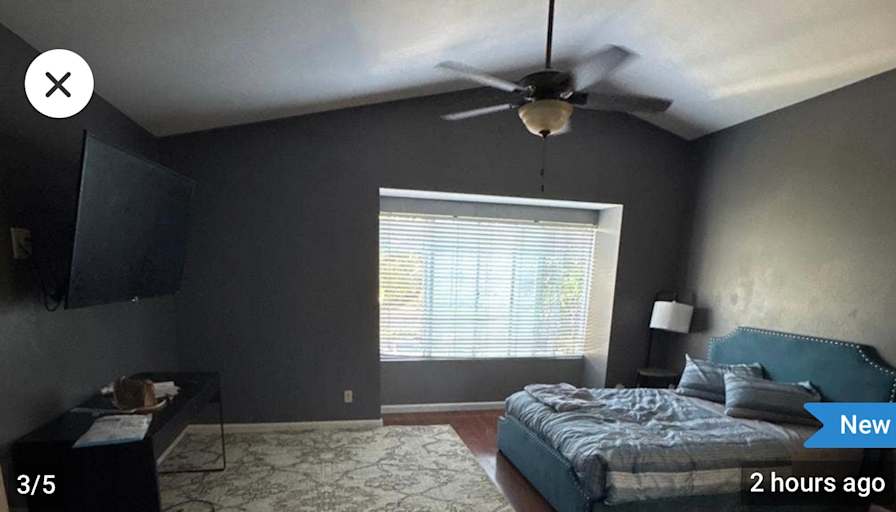 Kaystal's room