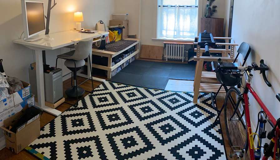 Axuan's room