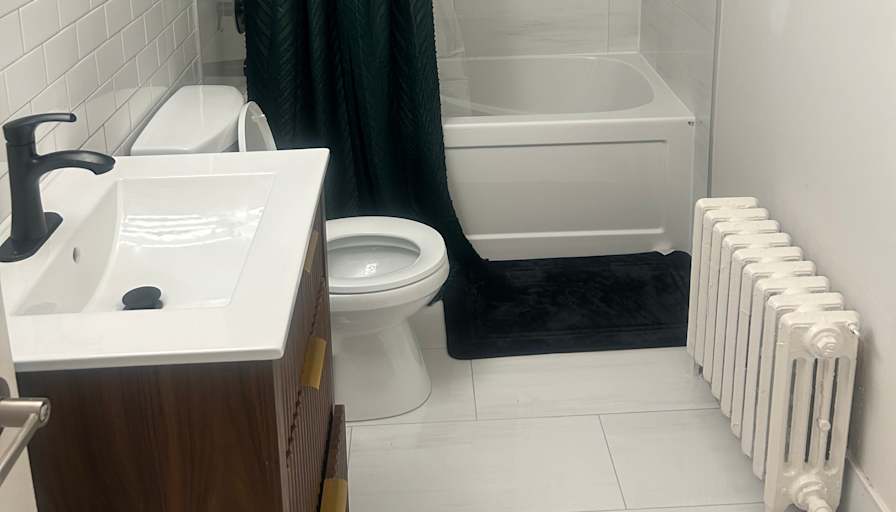 Ayomide Oyefeso's room