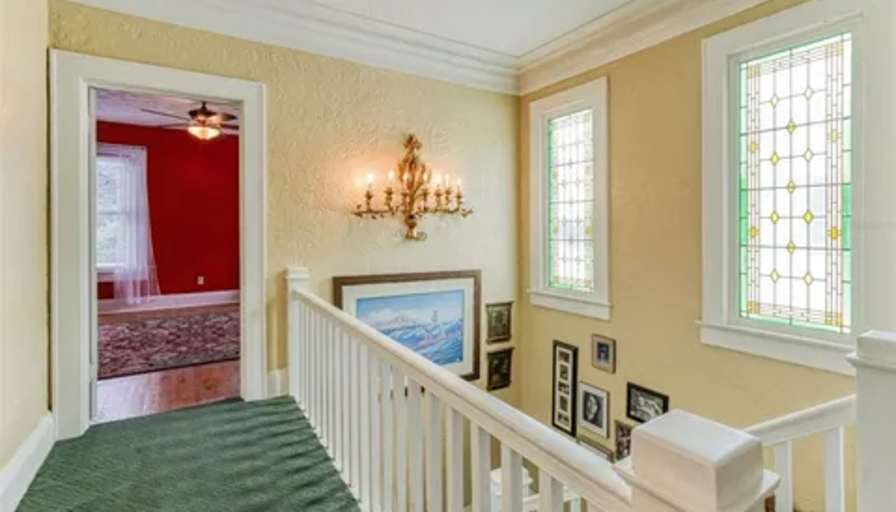 FOR RENT IN JULY's room