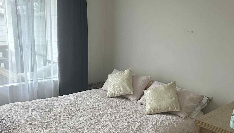 Karen Barakat's room