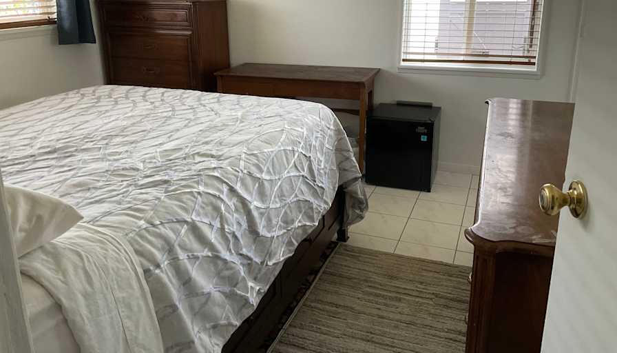 Jen's room