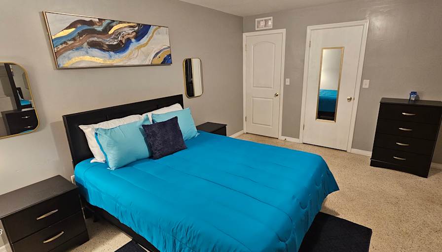 Cozy Home Away Rentals's room